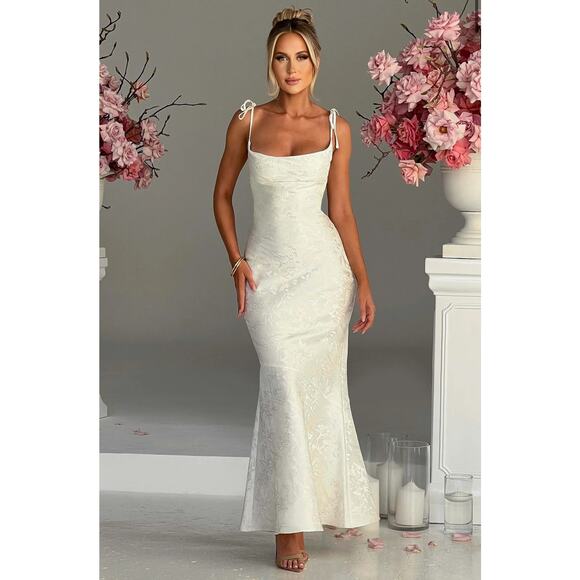 Babyboo Dresses & Skirts - NEW Babyboo Whitney Maxi Dress Ivory Size XS Bridal Wedding Dress